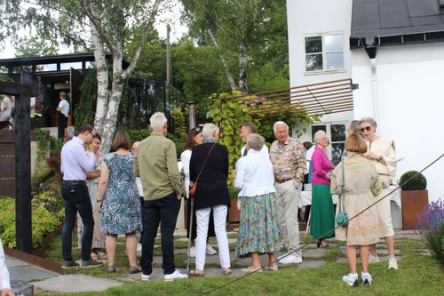 Sommarfest med en kärleksfull överraskning – bild 7