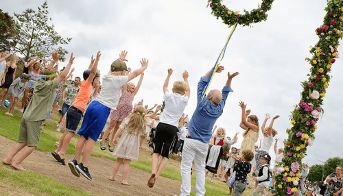 Midsommar i Åsa – en tradition fylld av glädje – bild 6