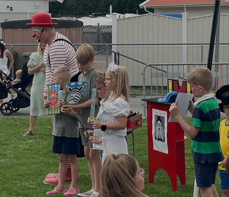 Scenframträdande – Midsommar – bild 1